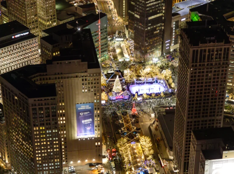 MFT_Detroit_Christmastree_tourphoto4