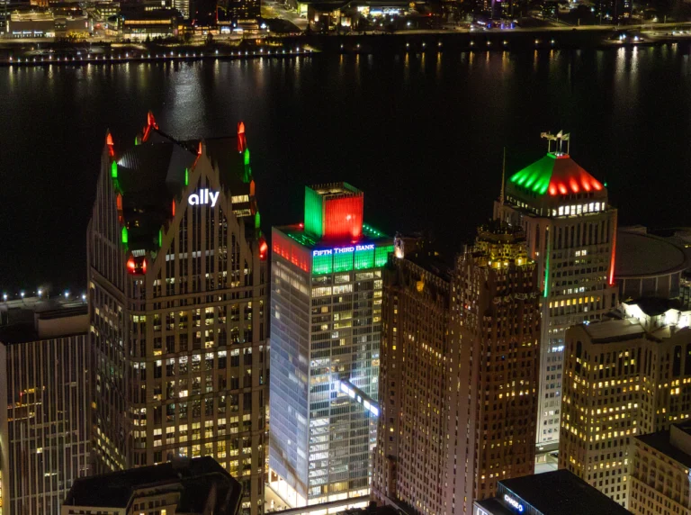 MFT_Detroit_Christmastree_tourphoto6