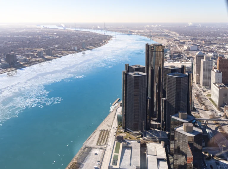 MFT_Detroit_downtownwinter_tourphoto3