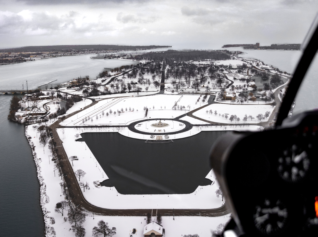MFT_Detroitwinter_skyline_tourphoto1