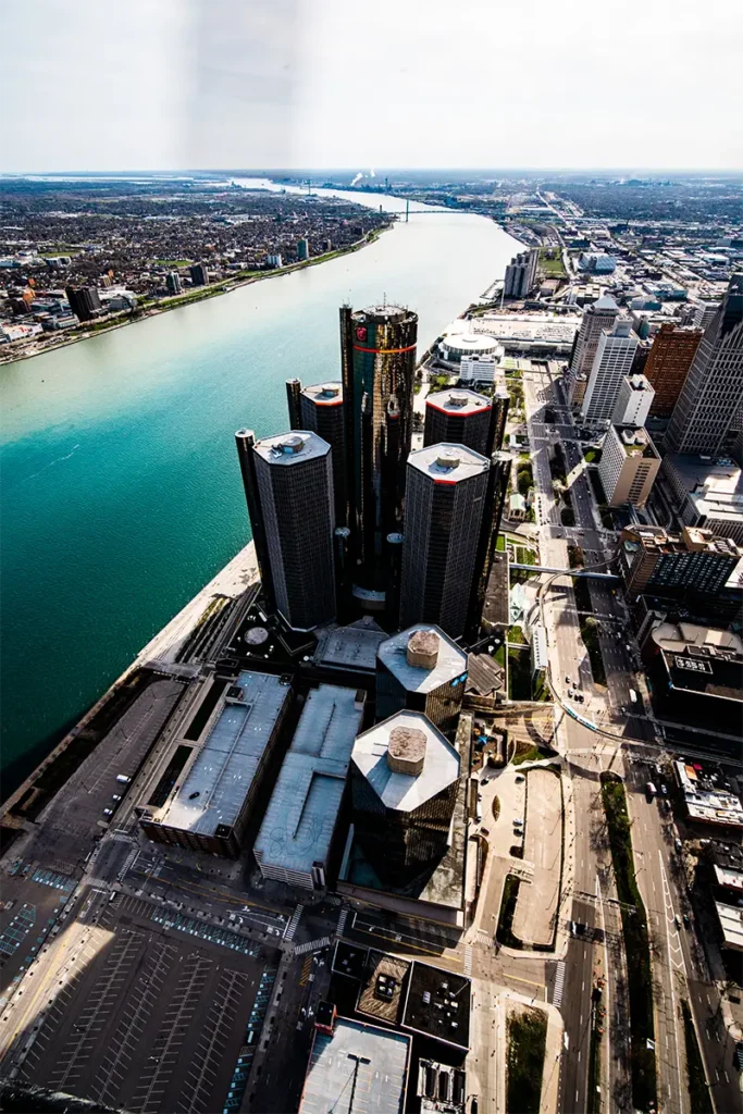 a view of gm ren cen from above via a helicopter